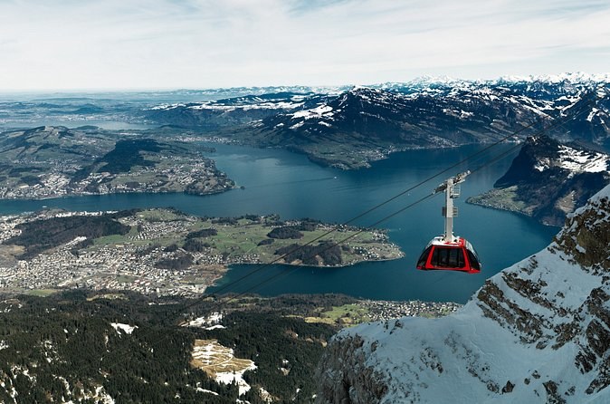Mount Pilatus Winter Experience: Small Group Tour from Lucerne
